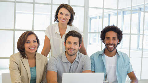 Business-people-smiling-2